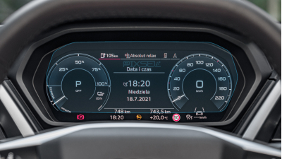 Folie de protecție hibridă ecran panoul de bord AUDI Q4 E-TRON - 9.9“ 2021 -